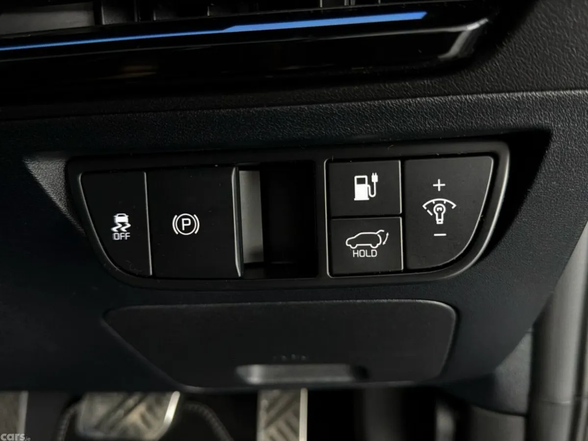 Kia EV6 MPV, Electric, 2025, Black