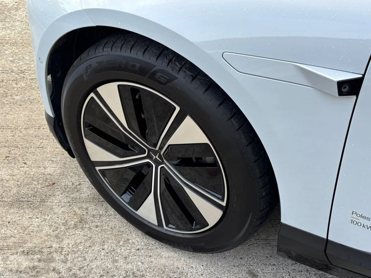 Polestar 4 Hatchback, Electric, 2025, Grey