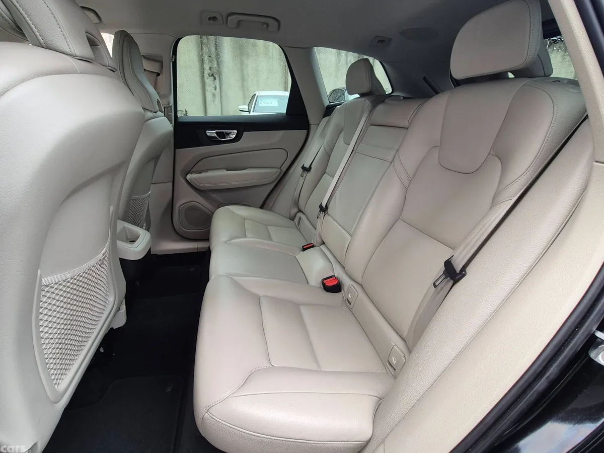 Volvo XC60 SUV, Diesel, 2019, Black