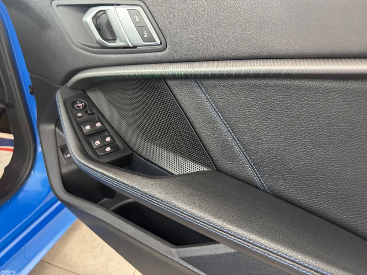 BMW 1-Series Hatchback, Diesel, 2021, Blue