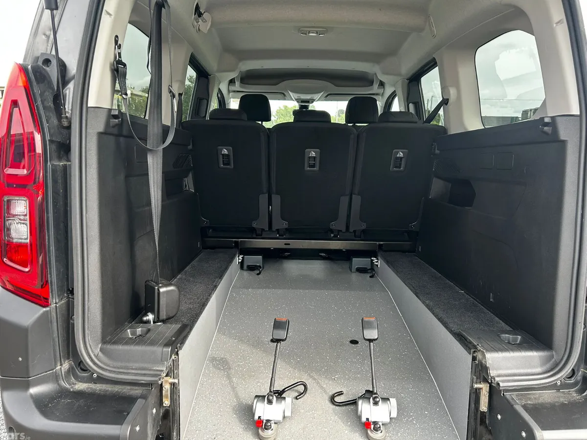 Citroen Berlingo MPV, Diesel, 2024, Grey