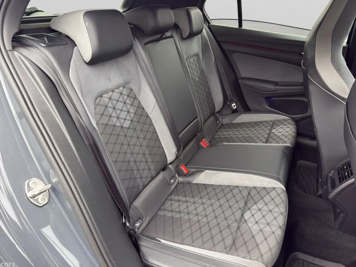 Volkswagen Golf Estate, Petrol, 2023, Grey