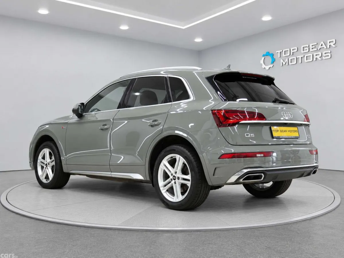 Audi Q5 SUV, Diesel Hybrid, 2022, Grey