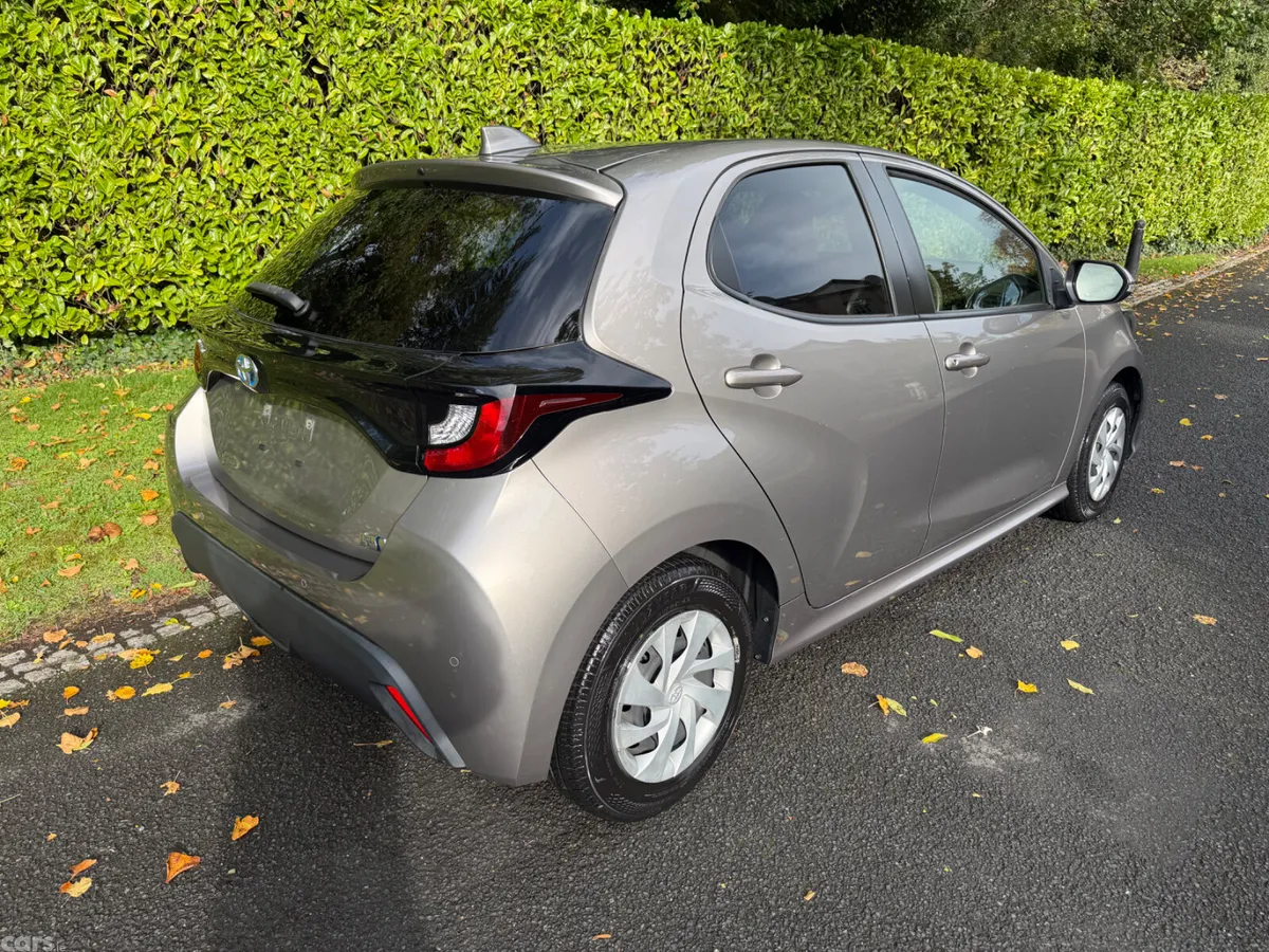 Toyota Yaris Hatchback, Petrol Hybrid, 2021, Beige