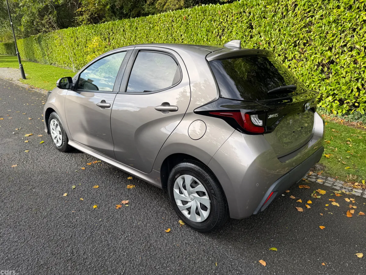 Toyota Yaris Hatchback, Petrol Hybrid, 2021, Beige
