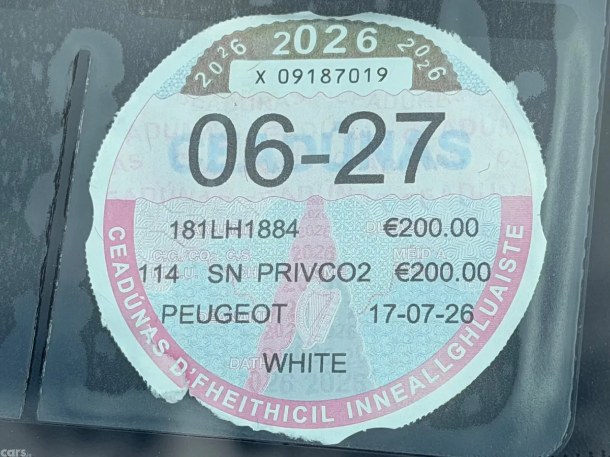 Peugeot 2008 Estate, Petrol, 2018, White