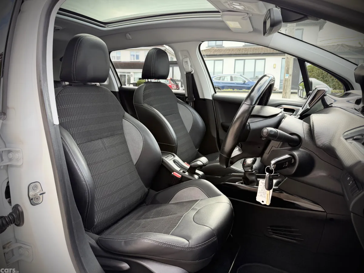 Peugeot 2008 Estate, Petrol, 2018, White