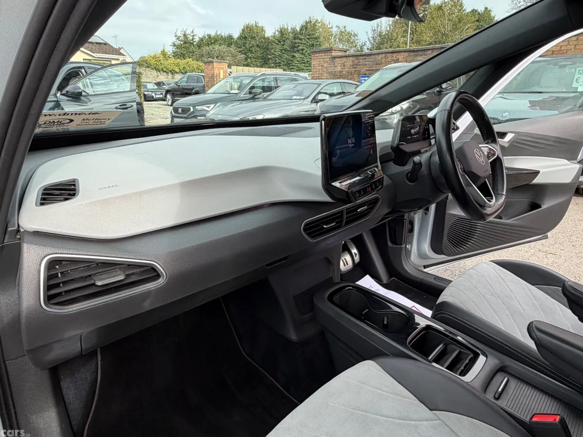 Volkswagen ID.3 Estate, Electric, 2023, Grey