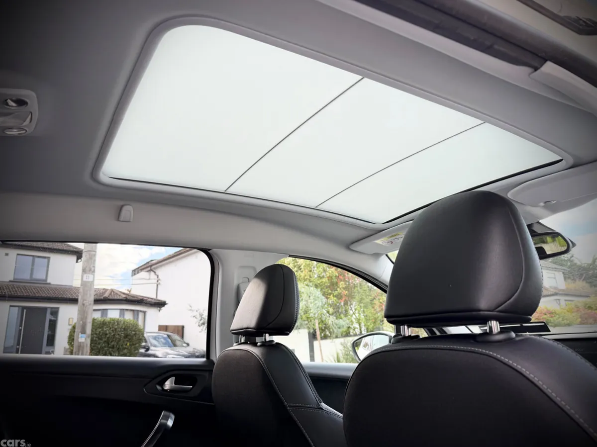 Peugeot 2008 Estate, Petrol, 2018, White