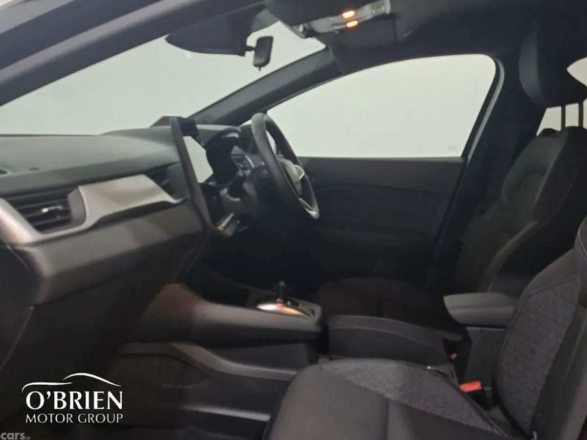 Renault Captur Hatchback, Petrol Hybrid, 2026, Black