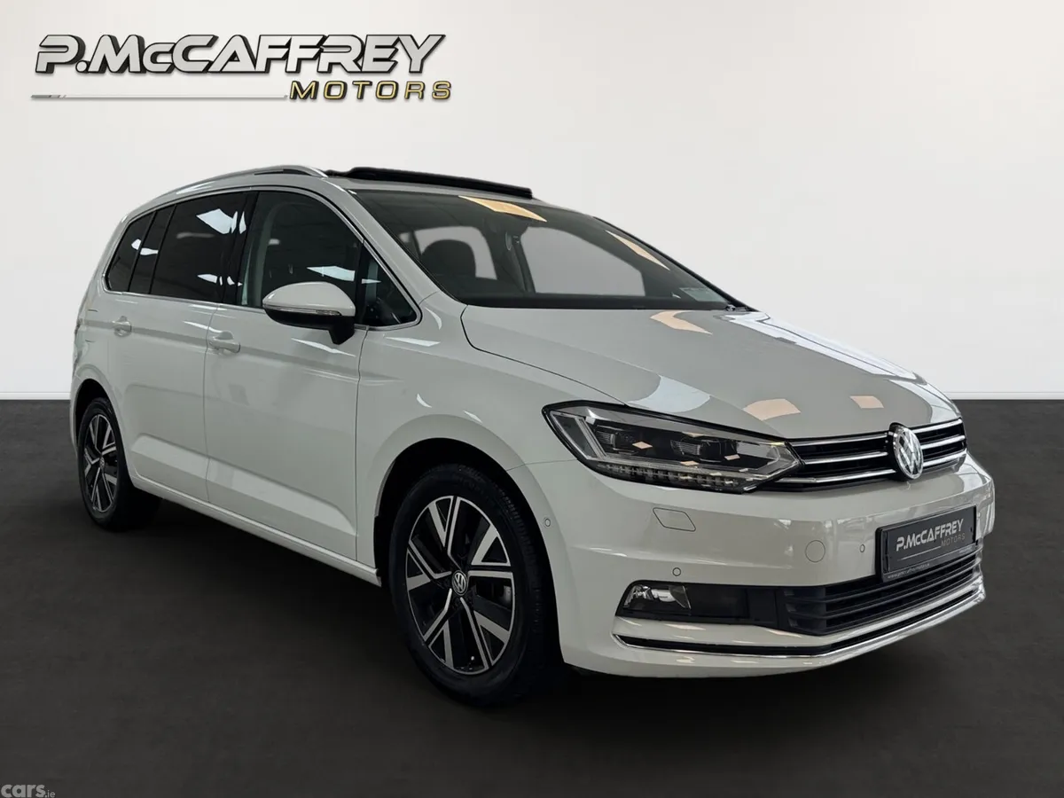 Volkswagen Touran MPV, Diesel, 2020, White