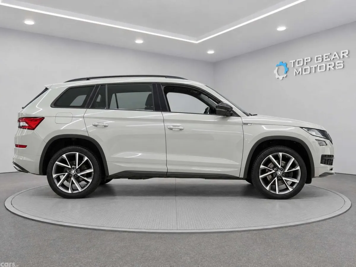 Skoda Kodiaq SUV, Diesel, 2021, Grey