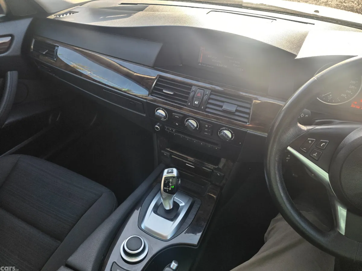 BMW 5-Series Saloon, Diesel, 2008, Silver