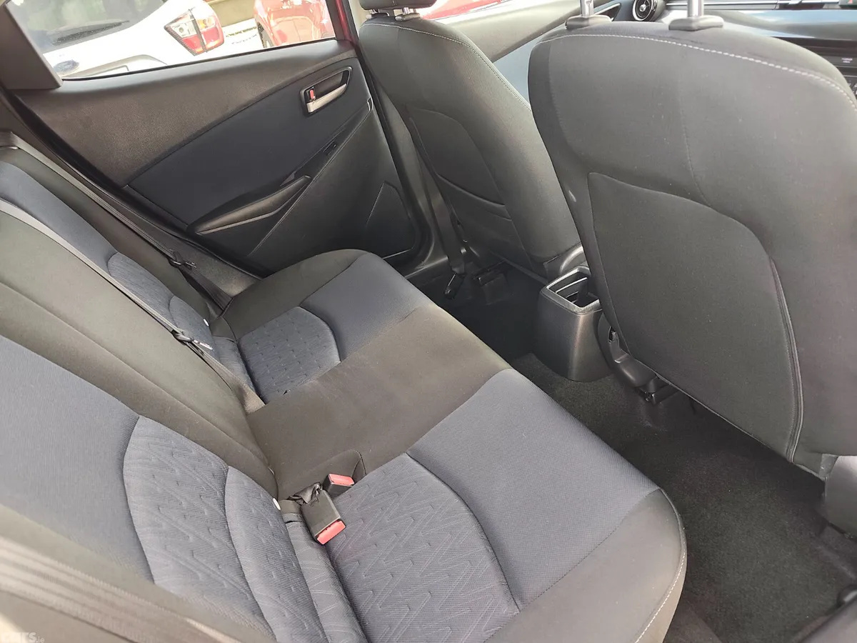 Mazda Mazda2 Hatchback, Petrol, 2016, Red
