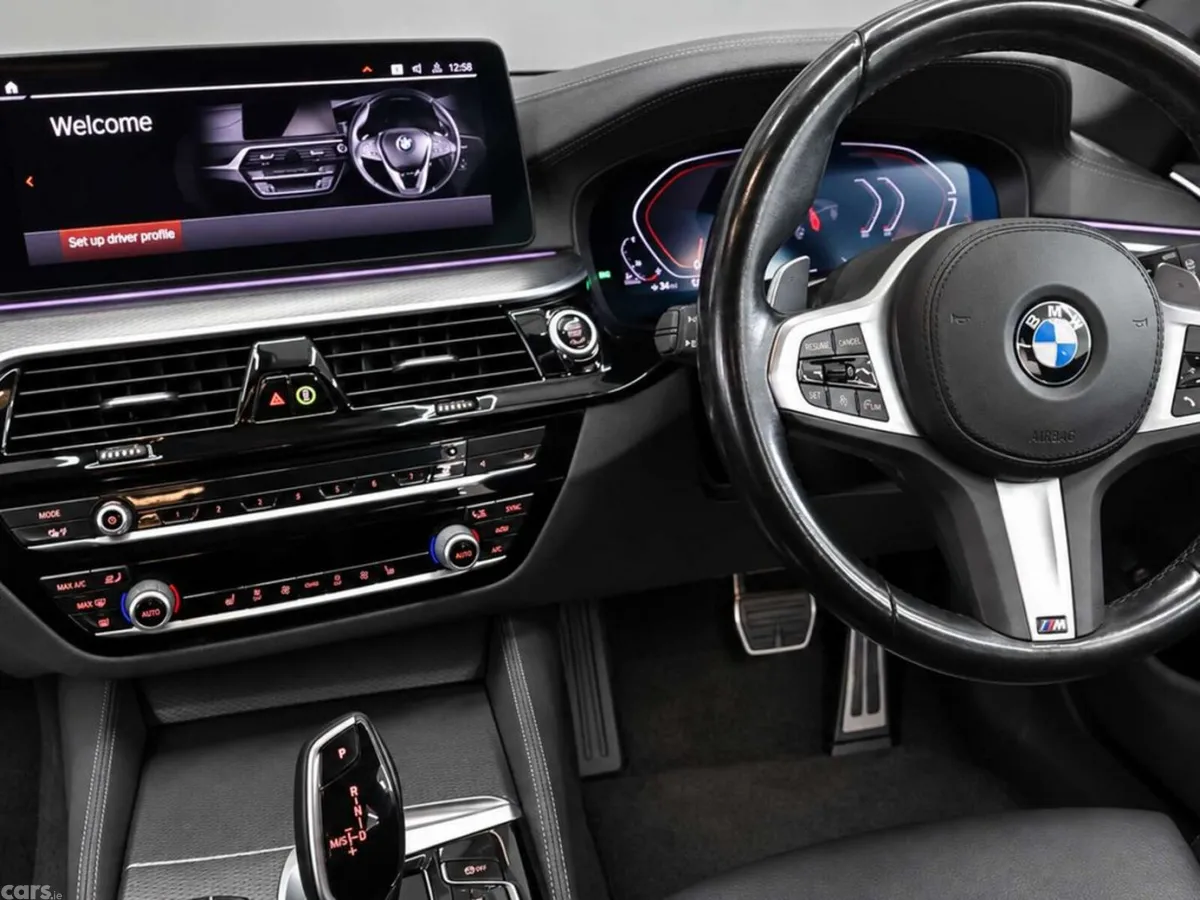 BMW 5-Series Estate, Diesel Hybrid, 2022, Grey