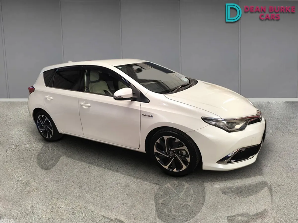 Toyota Auris MPV, Petrol Hybrid, 2016, White