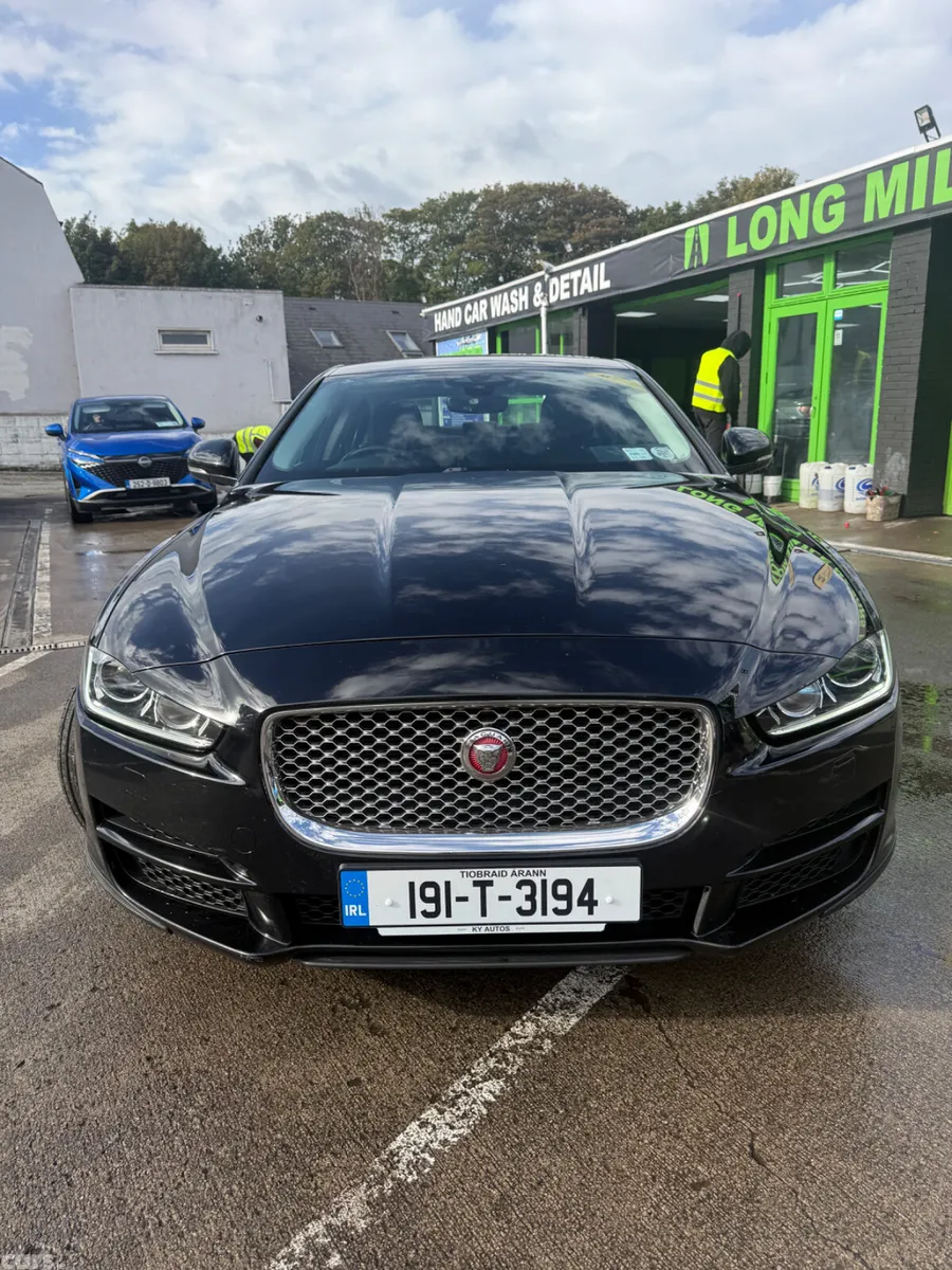 Jaguar XE Saloon, Diesel, 2019, Black