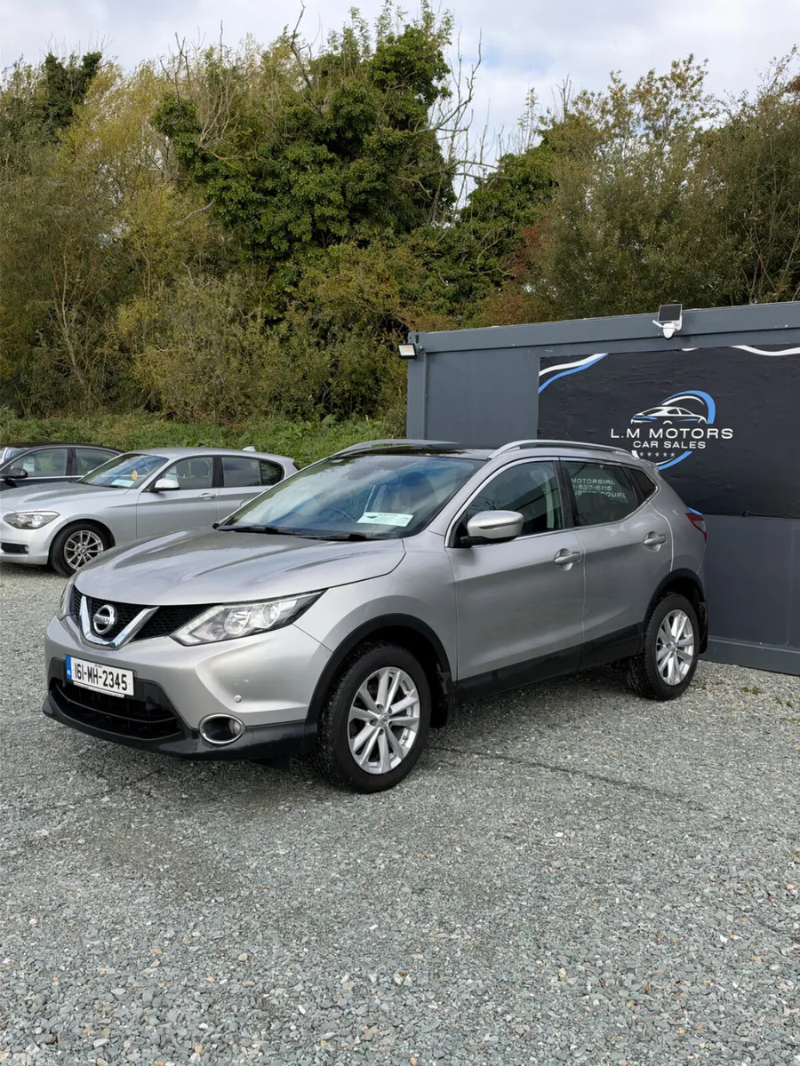 Nissan Qashqai Hatchback, Diesel, 2016, Silver