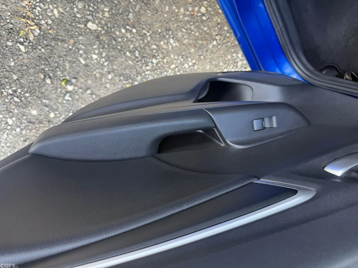 Honda Fit Hatchback, Petrol Hybrid, 2019, Blue