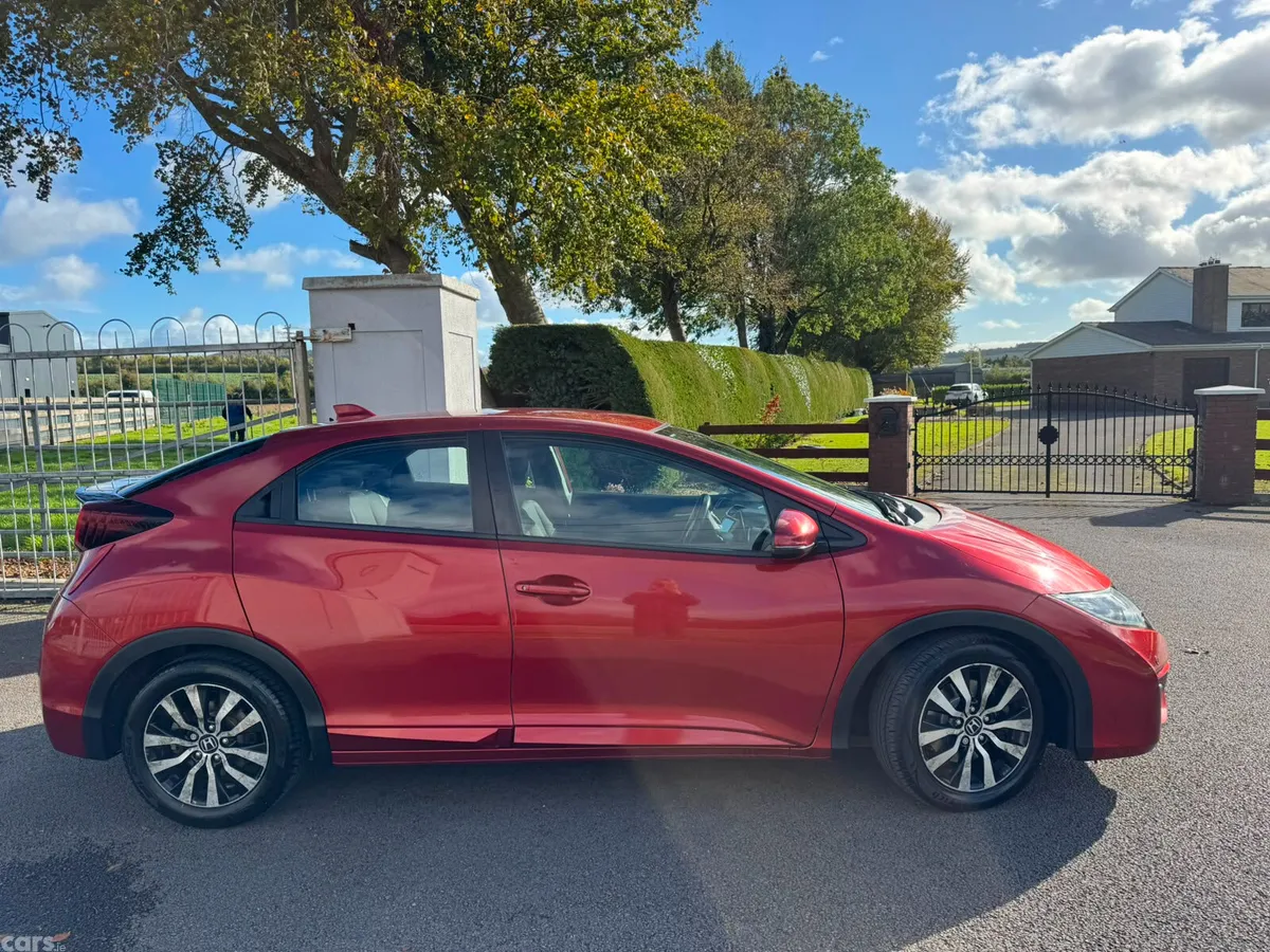 Honda Civic Hatchback, Diesel, 2016, Red