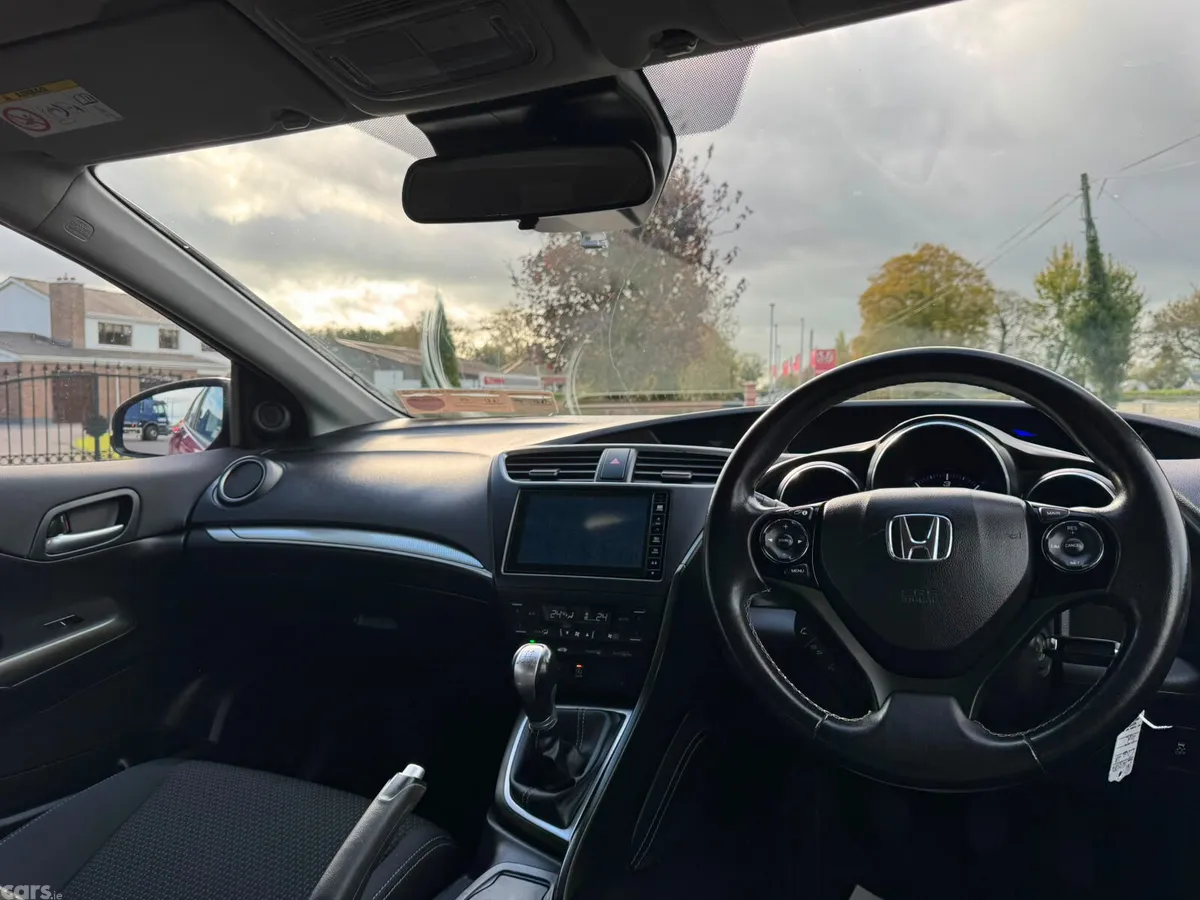 Honda Civic Hatchback, Diesel, 2016, Red