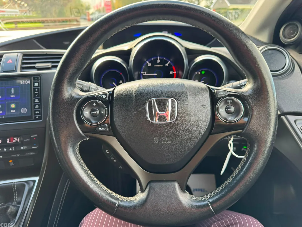 Honda Civic Hatchback, Diesel, 2016, Red