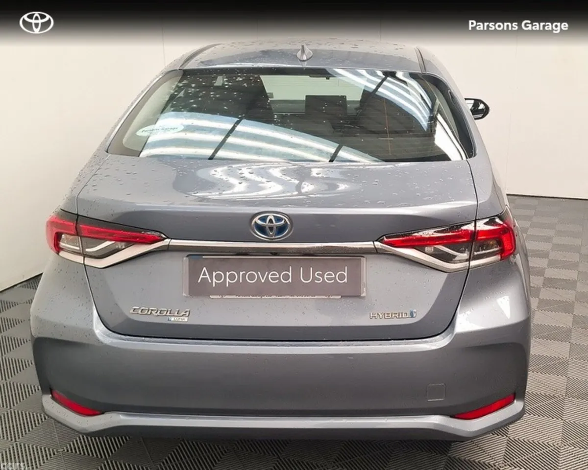 Toyota Corolla Saloon, Petrol Hybrid, 2023, Grey
