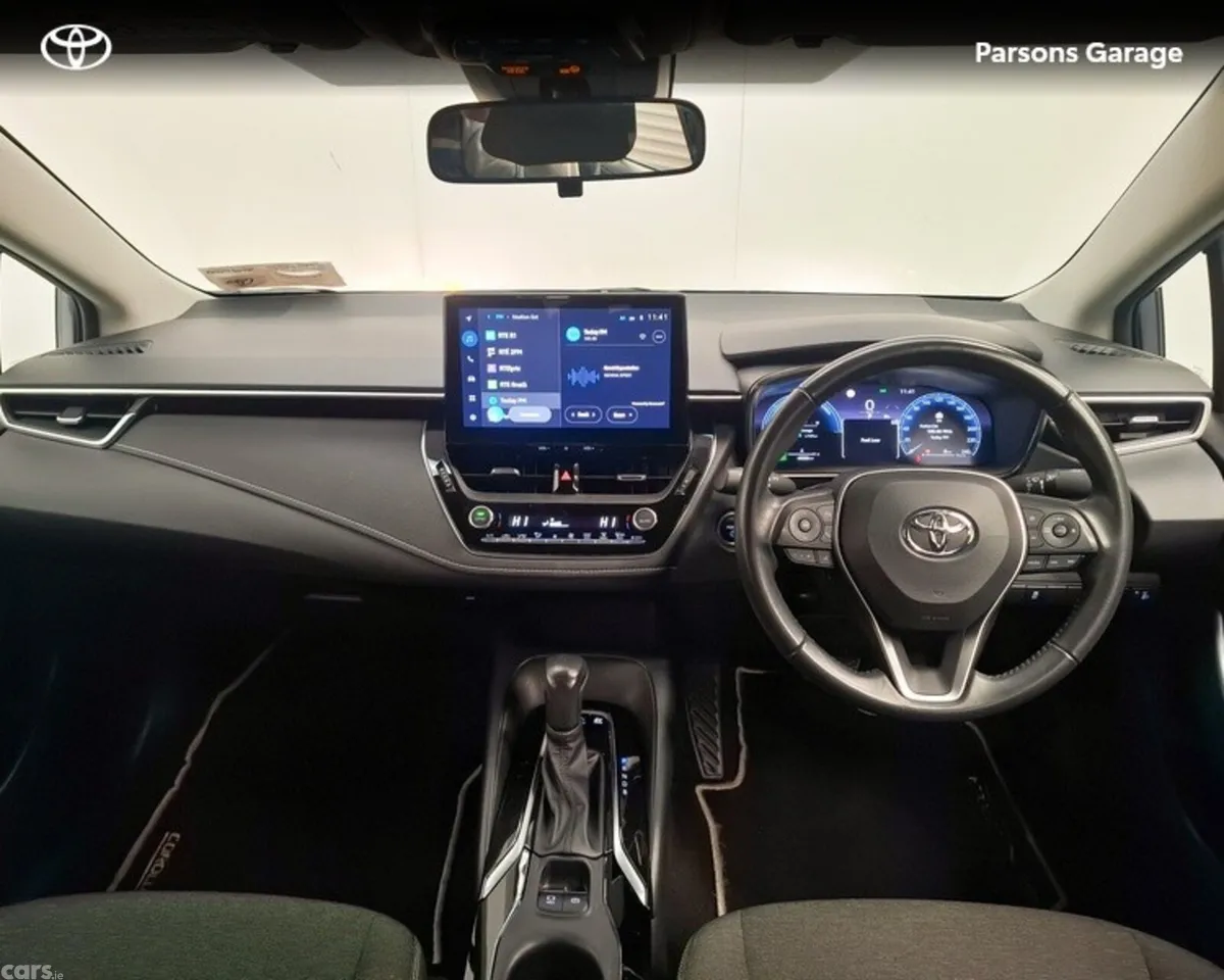 Toyota Corolla Saloon, Petrol Hybrid, 2023, Grey