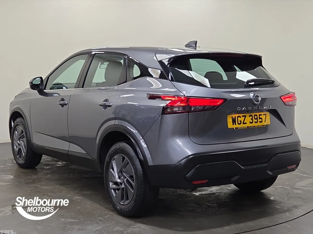 Nissan Qashqai Hatchback, Petrol, 2022, Grey