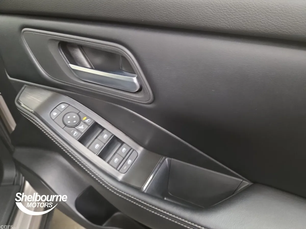 Nissan X-Trail SUV, Petrol Hybrid, 2025, Silver