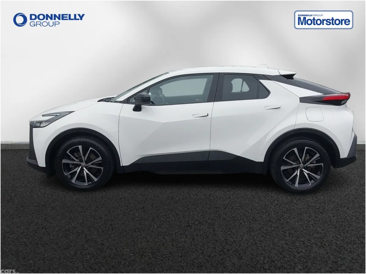 Toyota C-HR Hatchback, Petrol Hybrid, 2024, White