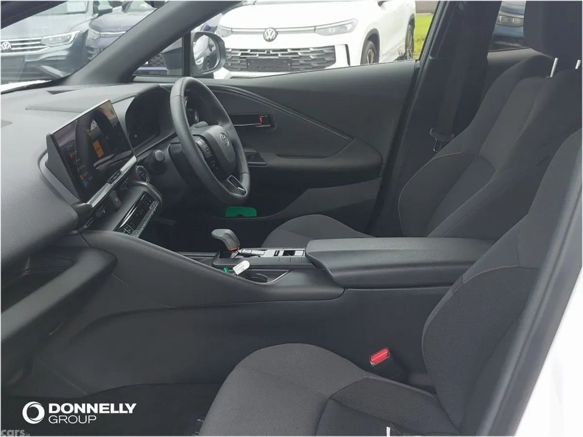 Toyota C-HR Hatchback, Petrol Hybrid, 2024, White