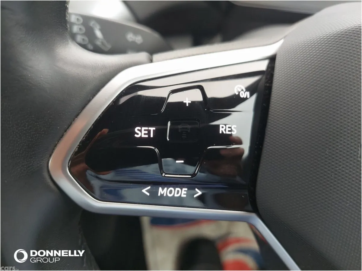Volkswagen ID.4 Estate, Electric, 2023, Red