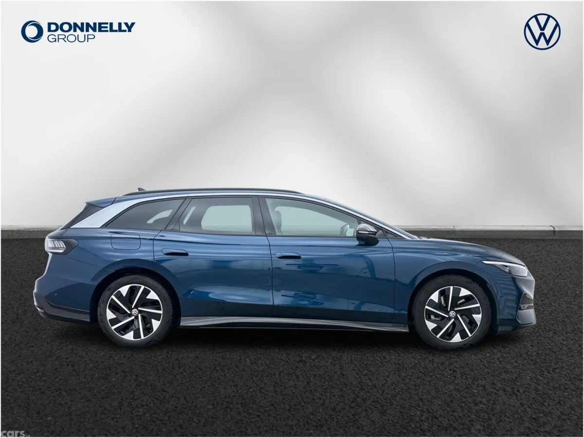 Volkswagen ID.7 Estate, Electric, 2026, Blue