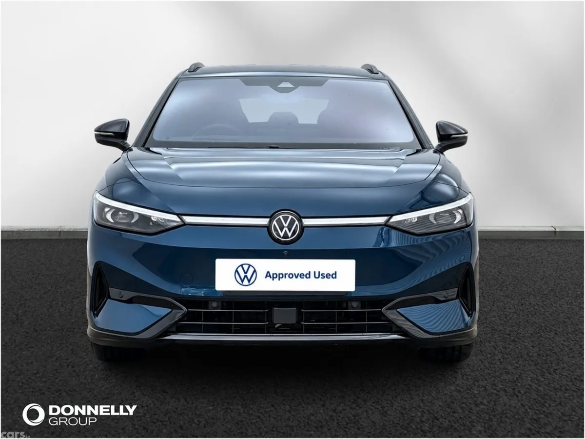 Volkswagen ID.7 Estate, Electric, 2026, Blue