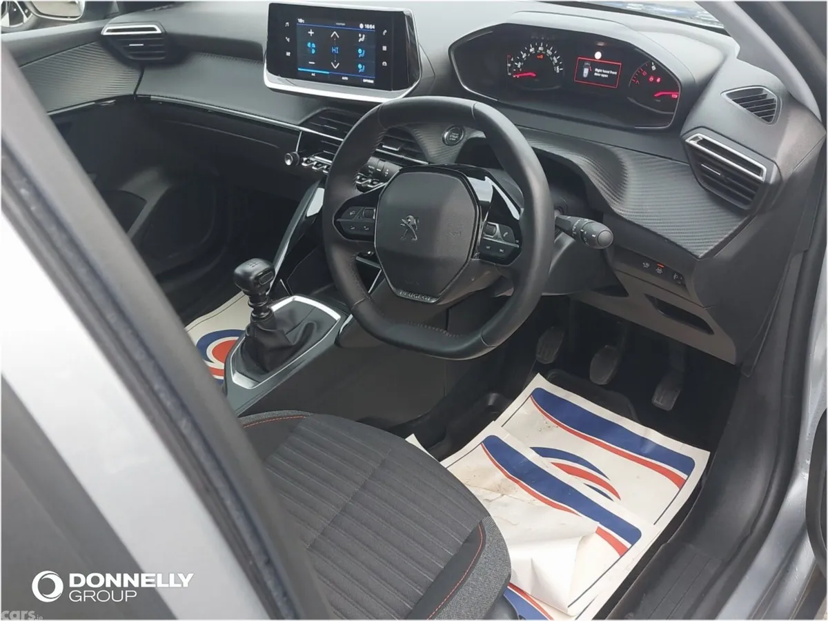 Peugeot 208 Hatchback, Petrol, 2023, Grey