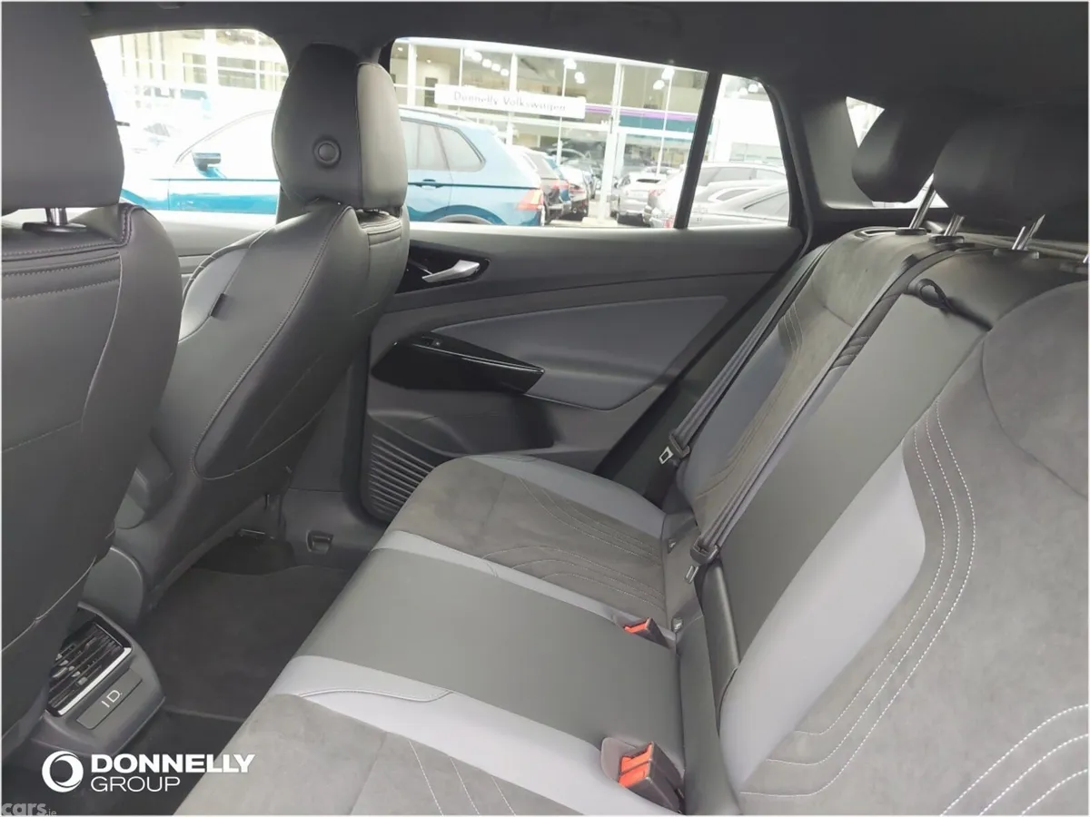 Volkswagen ID.4 Estate, Electric, 2026, Black