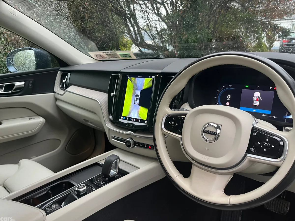 Volvo XC60 SUV, Diesel, 2022, Blue