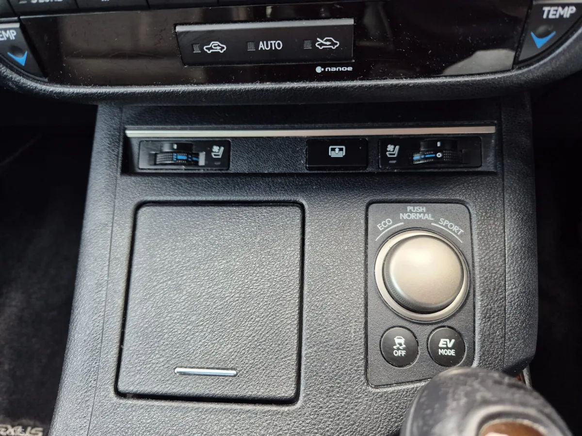 Lexus ES Saloon, Petrol Hybrid, 2015, Grey