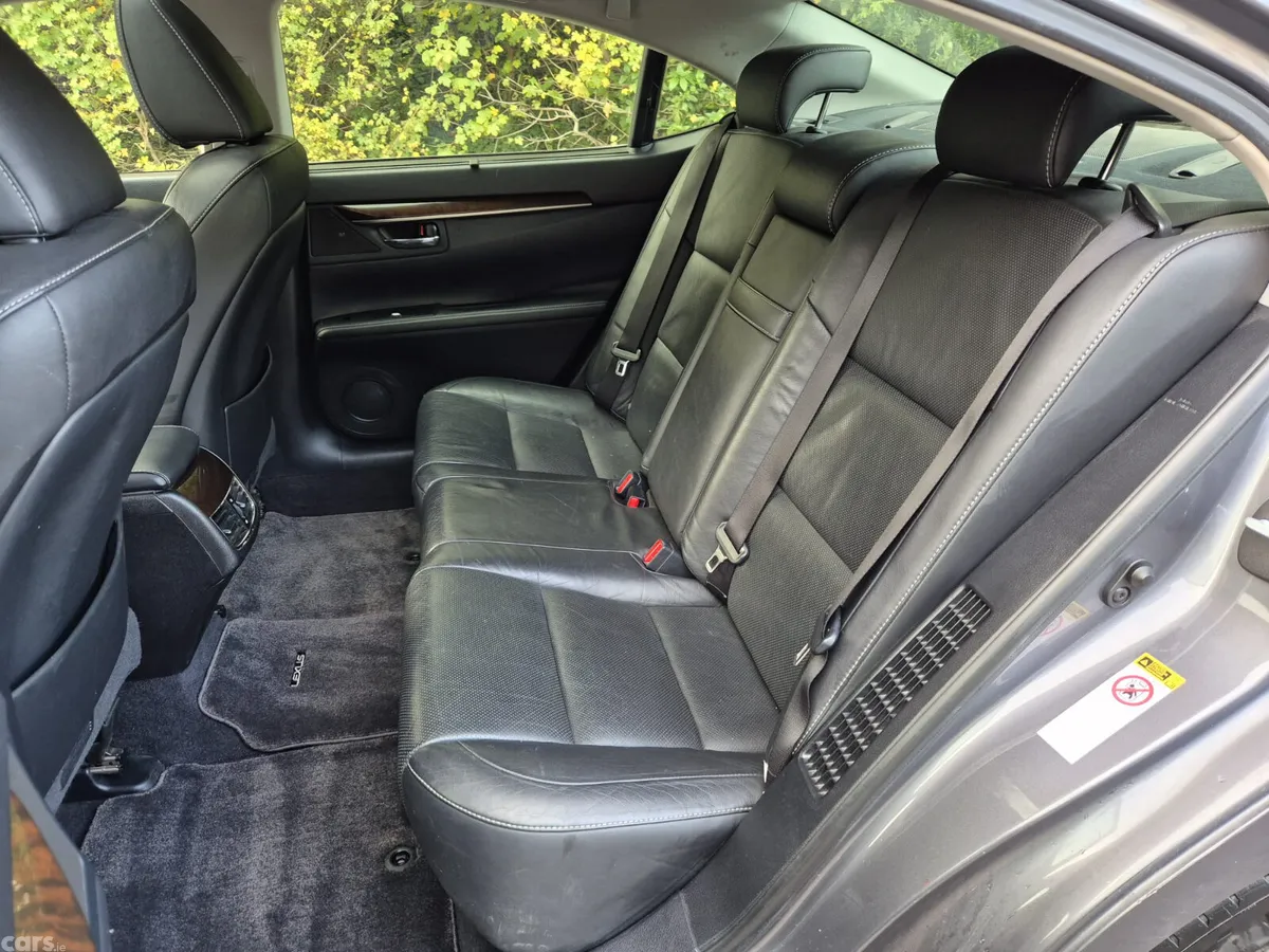 Lexus ES Saloon, Petrol Hybrid, 2015, Grey