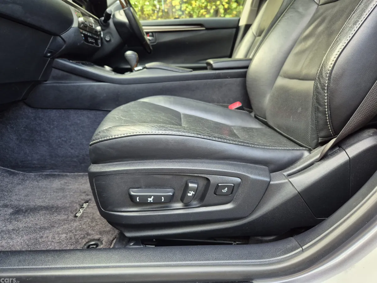 Lexus ES Saloon, Petrol Hybrid, 2015, Grey