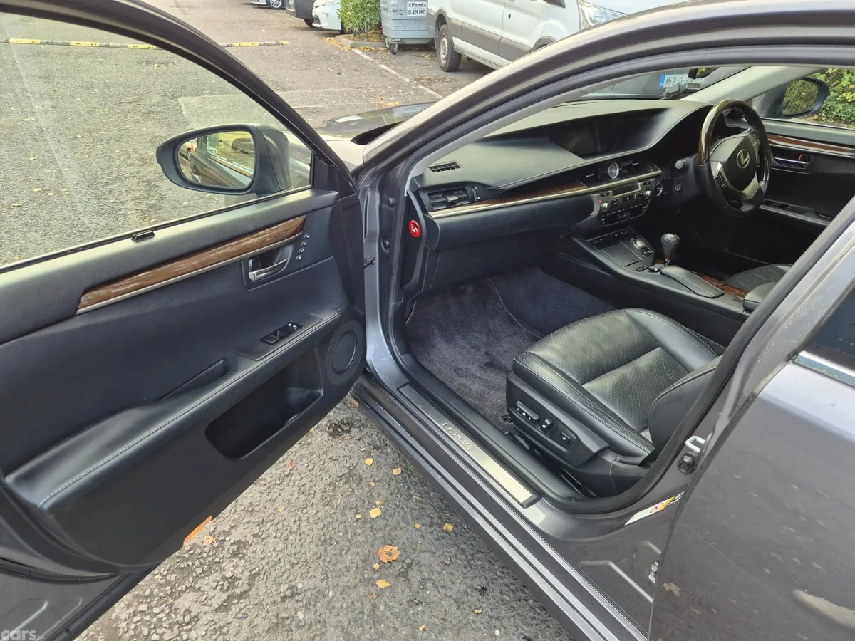 Lexus ES Saloon, Petrol Hybrid, 2015, Grey