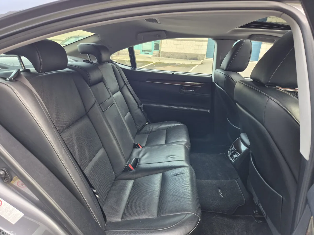 Lexus ES Saloon, Petrol Hybrid, 2015, Grey