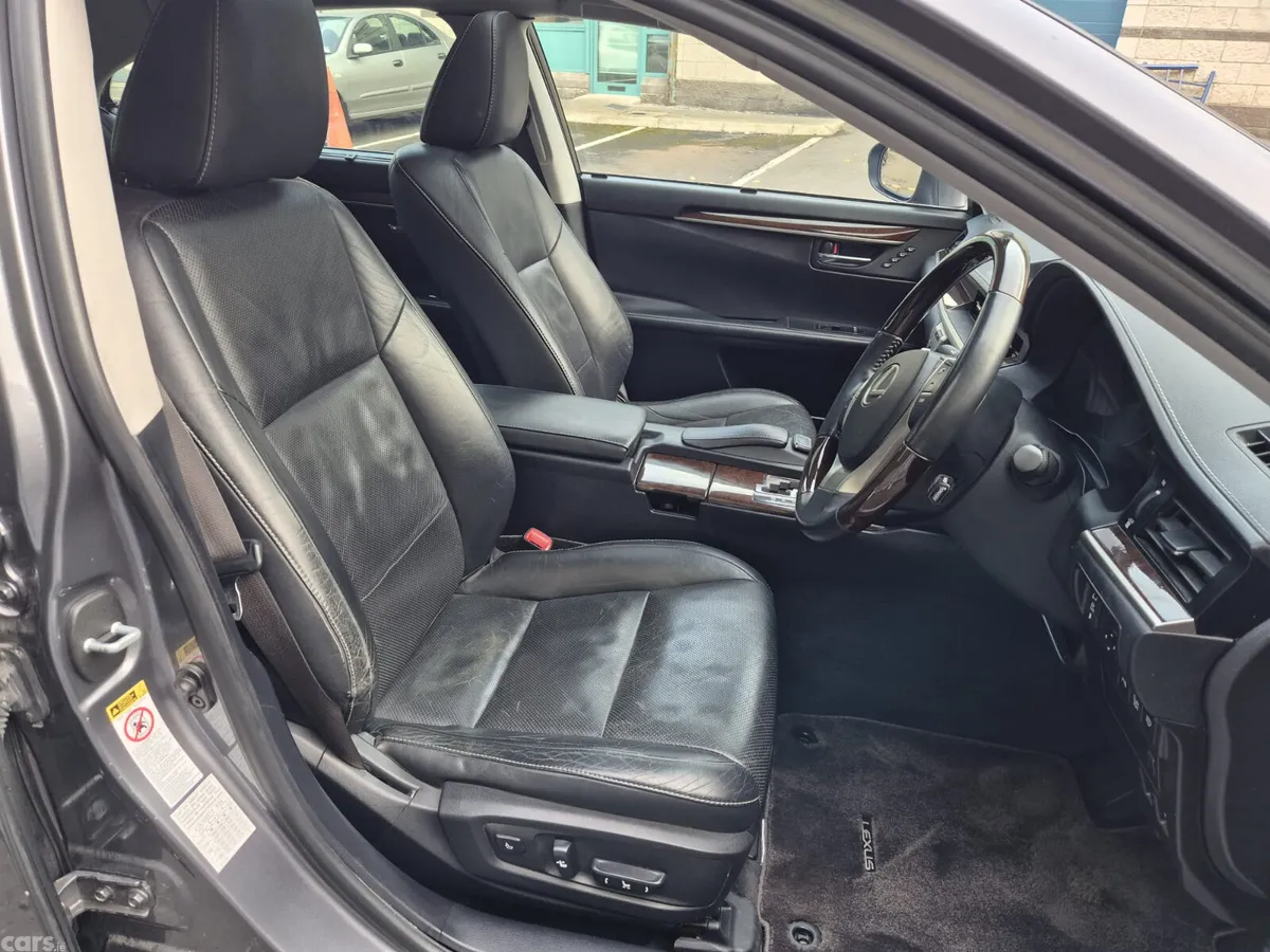Lexus ES Saloon, Petrol Hybrid, 2015, Grey