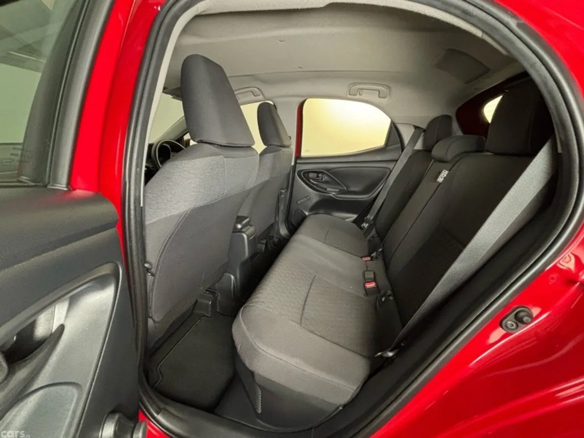 Toyota Yaris Hatchback, Petrol Hybrid, 2022, Red