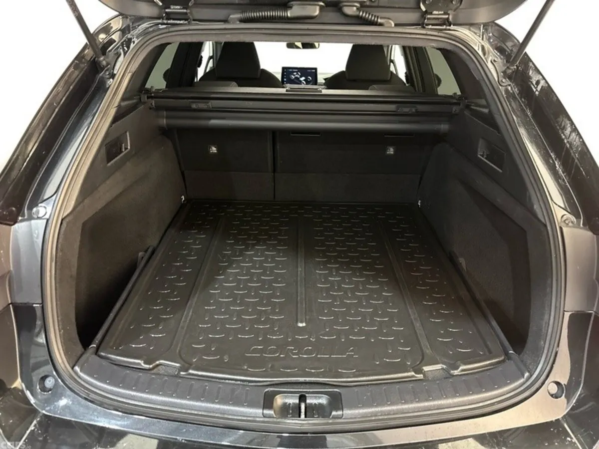Toyota Corolla Estate, Petrol Hybrid, 2025, Black