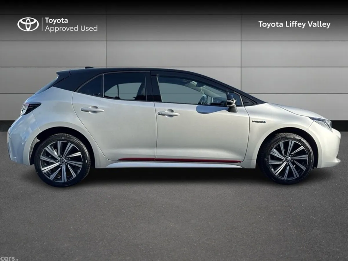 Toyota Corolla Hatchback, Petrol Hybrid, 2022, Silver
