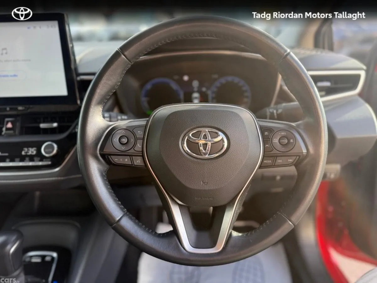 Toyota Corolla Saloon, Petrol Hybrid, 2023, Red