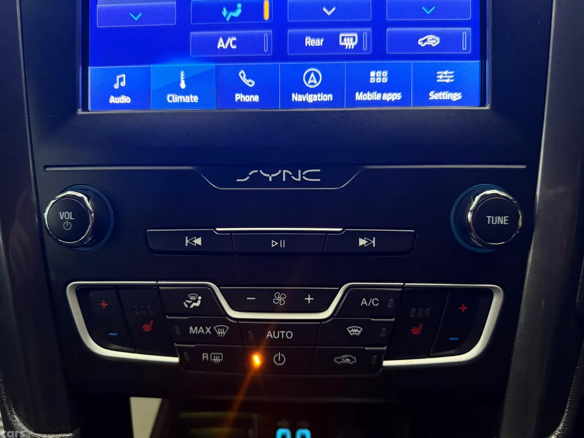 Ford Mondeo Hatchback, Diesel, 2021, Grey