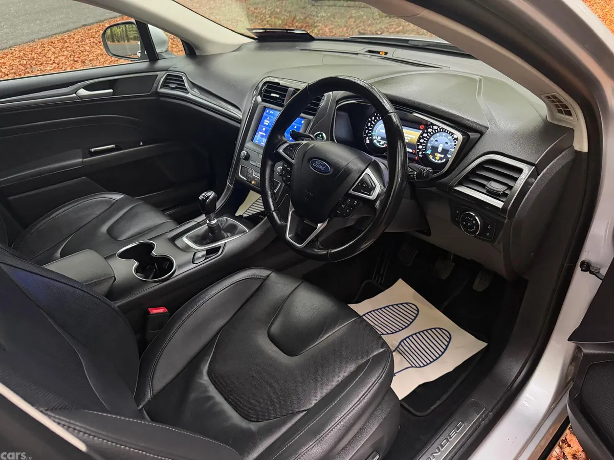 Ford Mondeo Hatchback, Diesel, 2021, Grey
